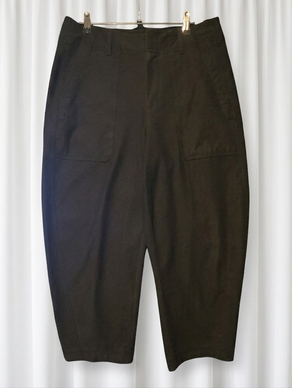 Athleta Skyline High Rise Barrel Leg Pants in black.